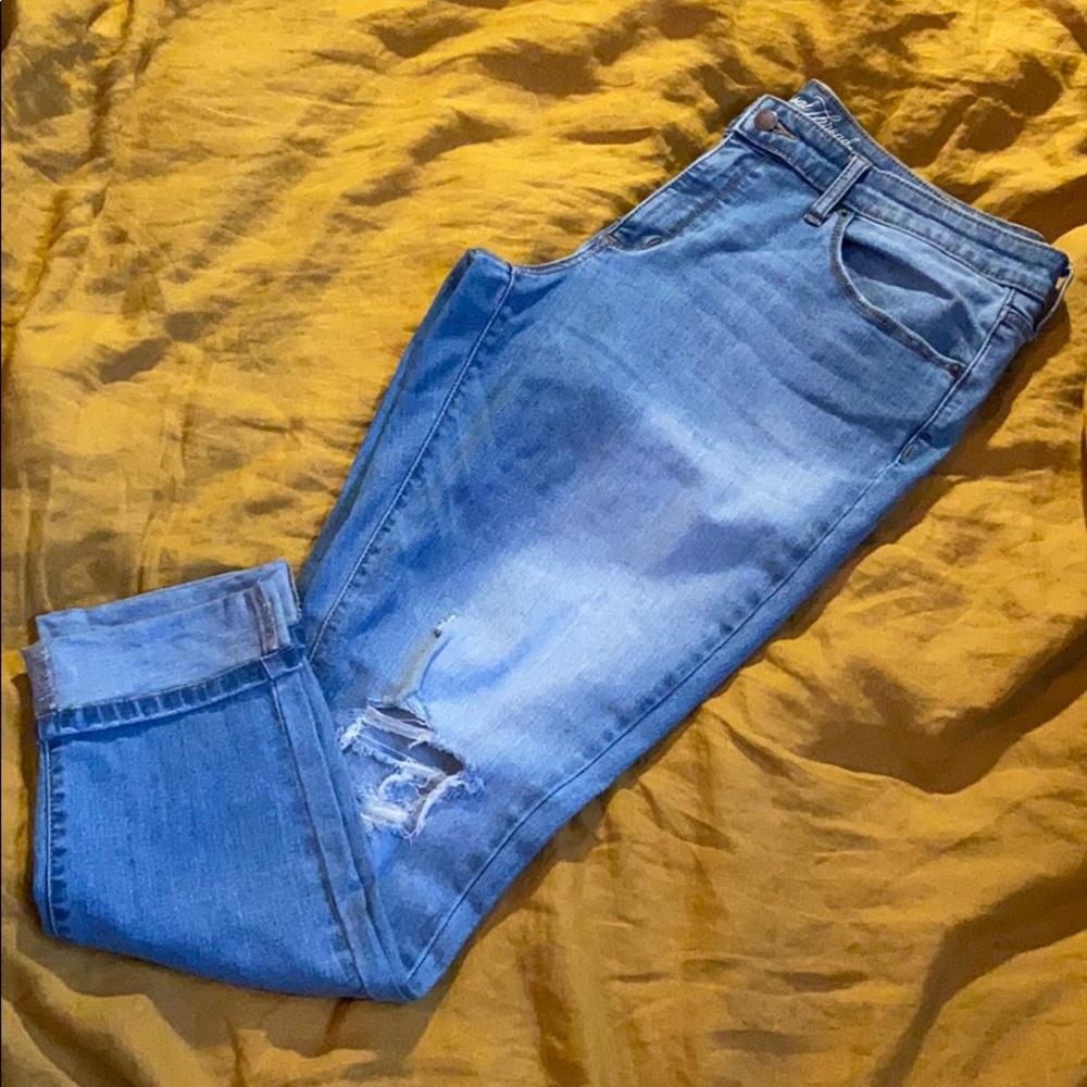 Universal Thread Mid Rise Skinny - 33R